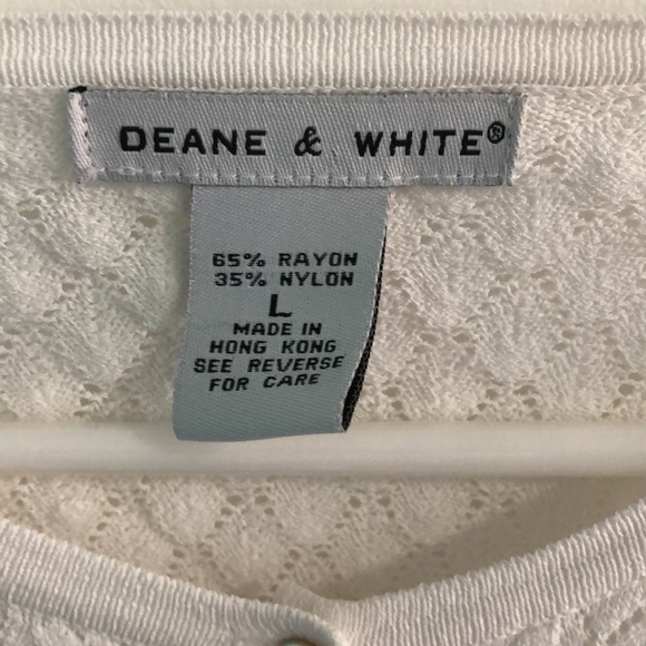 white sweater in perfect condition - Picture 2 of 2